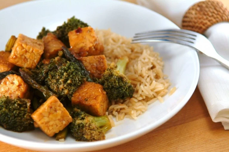 Probiotic Power Plate Tempeh and Asparagus Stir Fy